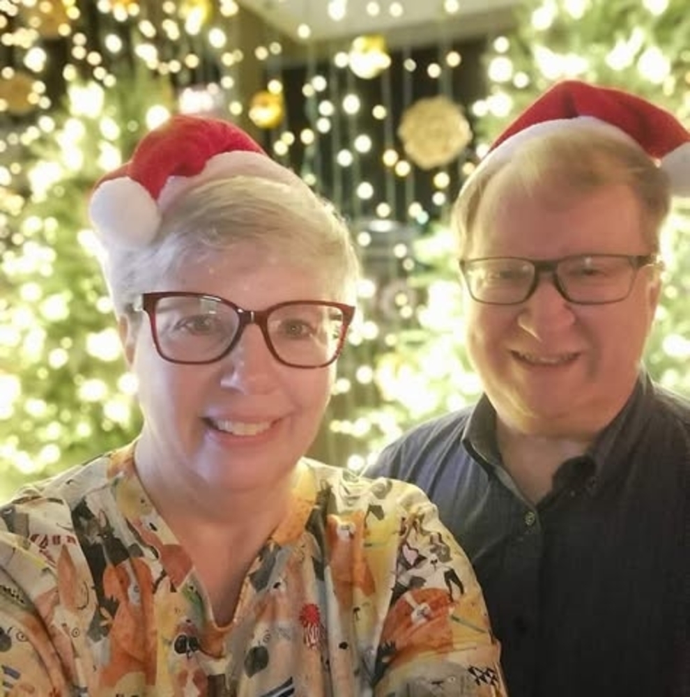 Meet your Poshers, Phil & Karen